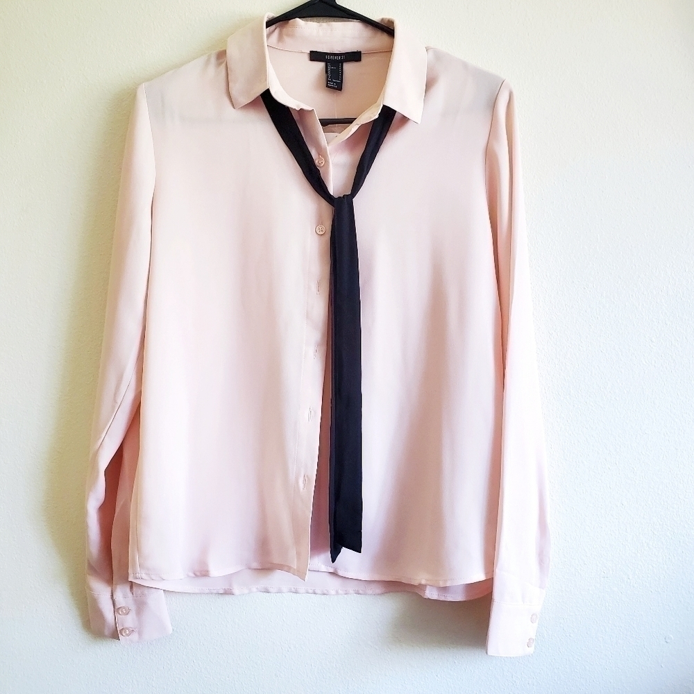 NEW Forever 21 Long Sleeve Button Down Tie Collared Blouse [S]